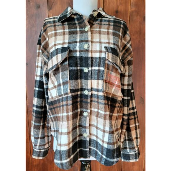 Stranger Things Women XS Flannel Button Up Oversized Logo Graphic Earth Tones - Picture 5 of 15